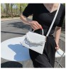 Geanta Dama Alba Piele Ecologica cu Lant, de Umar, Eleganta, Mini, Streetwear, Casual