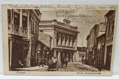 FOCSANI , STRADA UNIRII , IN PLAN APROPIAT FRIZERIA &amp;#039; FIGARO &amp;#039; , CARTE POSTALA , 1921 foto