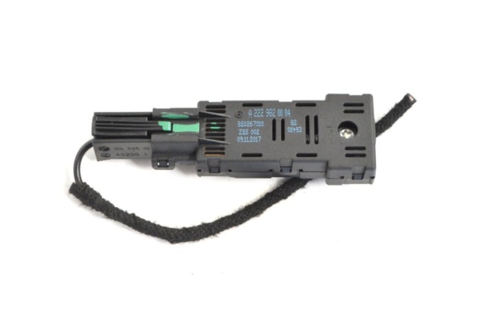 Filtru de antena ASTON MARTIN DB11 2018 OEM: A2229820004 13152366