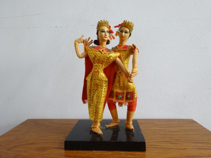 Papusi Thai lucrate manual, dans traditional in Cuplu -Vechi