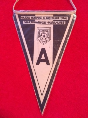 Fanion fotbal - Colegiul Municipal al Arbitrilor Sighetu-Marmatiei (Maramures) foto