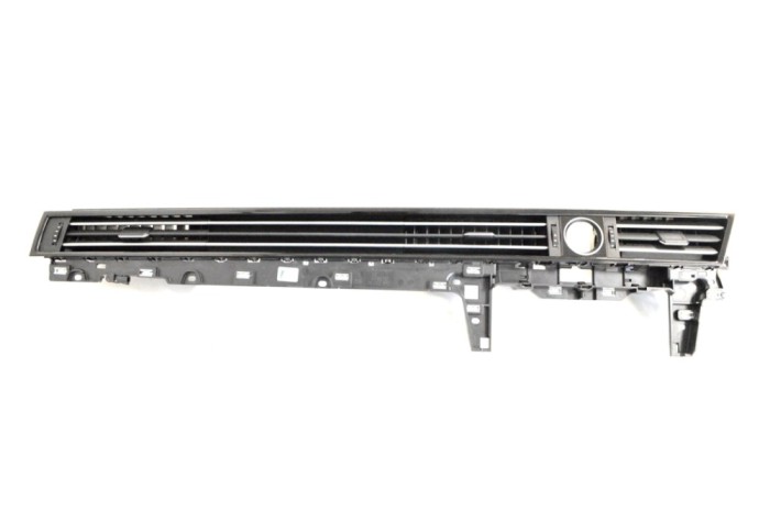 Gura de ventilație planșa de bord VW PASSAT Variant B8 3G5 2018 OEM: 3G1858416,3G2858415E,3G2857083 12019362