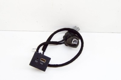 Port USB/AUX-In MASERATI GHIBLI M157 2016 OEM: 670009770 17733108 foto