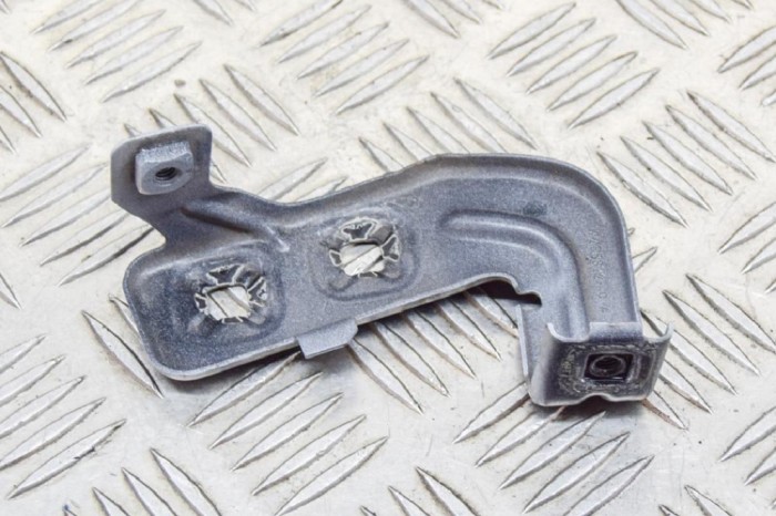 Suport aripa dreapta față BMW 4 Coupe F32, F82 2015 OEM: 7255822 11609777