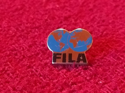 Insigna - FILA (Asociatia Internationala de WRESTLING Amatori) foto