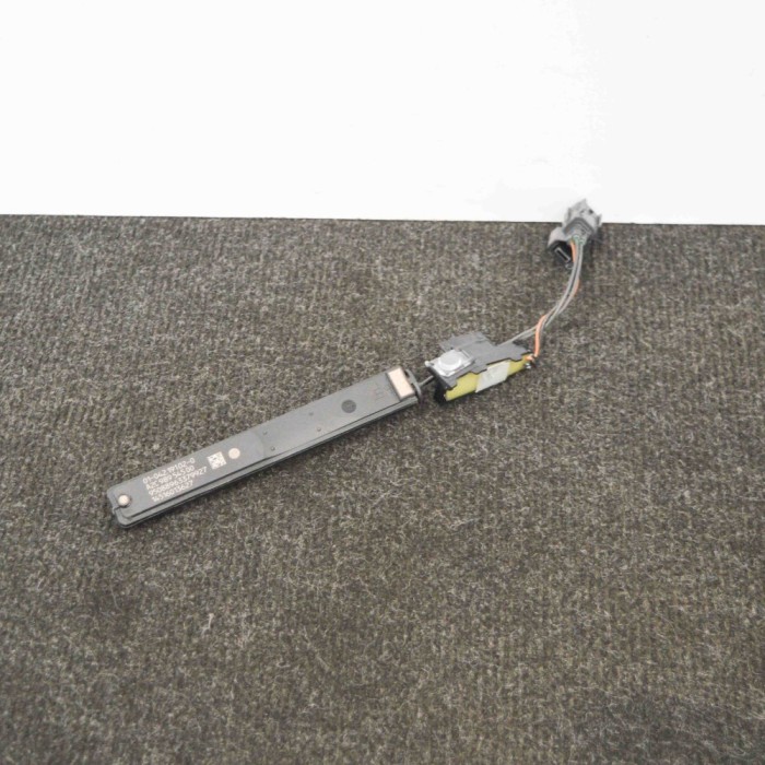 Amplificator de antena VOLVO XC90 II 2017 OEM: A2C9895450001-042.191.02-014516013627