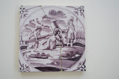 &amp;quot;Drumul crucii&amp;quot; placa ceramica de Delft sec 18 foto