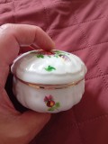 Cutiuta portelan Herend Ungaria, Decorative