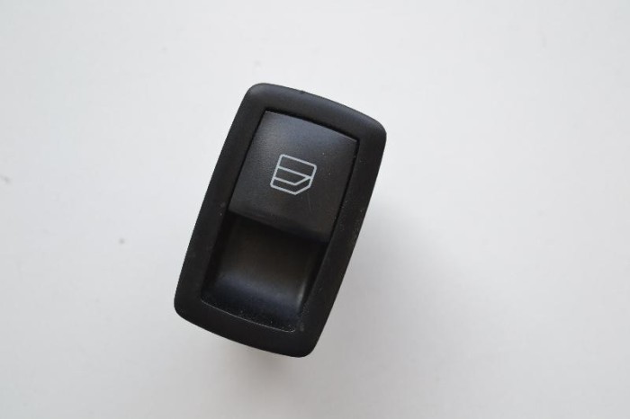 Buton geam ușă st&acirc;nga spate MERCEDES-BENZ R W251, V251 2007 OEM: A2518200510 1966876