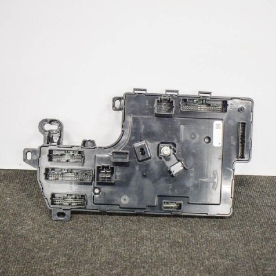 Modul de confort TESLA MODEL 3 2018 OEM: 1078673-84-E | 10828760 foto