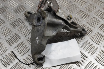 Suport cutie de viteze AUDI Q7 4M 2017 OEM: 4M0399114B | 29921383 foto