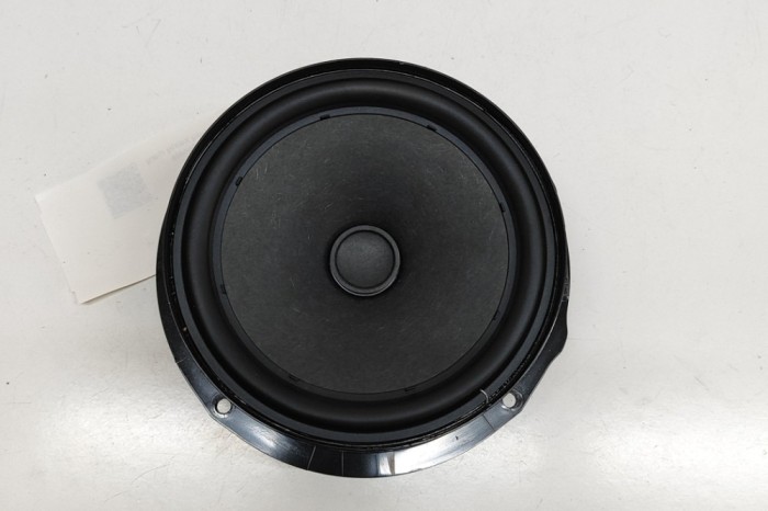 Difuzor ușă st&acirc;nga spate VW T-CROSS C11 2024 OEM: 2GA035710 31405248