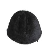 Palarie neagra cu puf