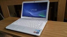 Rama ecran LCD pentru Sony Vaio PCG-61211M foto