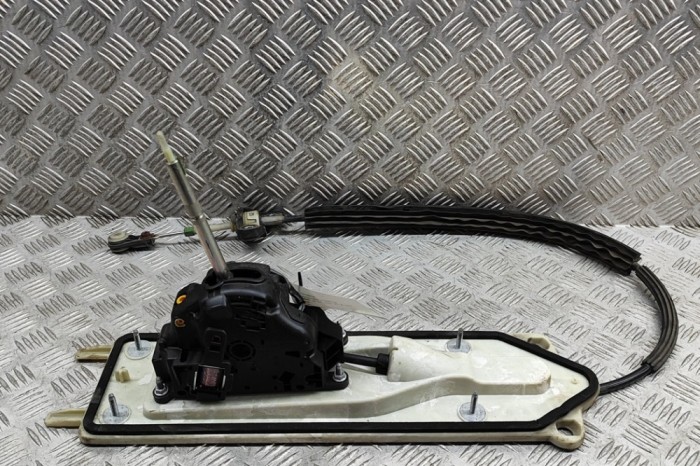 Timonerie cutie de viteze VW GOLF VII 5G1, BQ1, BE1, BE2 2017 OEM: Hatchback | 30386293
