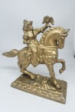 Statueta veche, calaret pe cal. Aluminiu