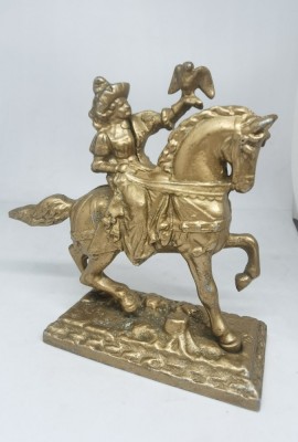 Statueta veche, calaret pe cal. Aluminiu foto