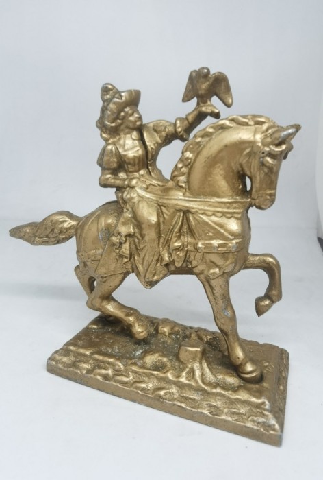 Statueta veche, calaret pe cal. Aluminiu