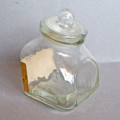 Recipient vintage din sticla folosit in drogheriile de altadata