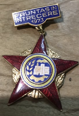 Insigna Fruntas in intrecerea 1973 foto