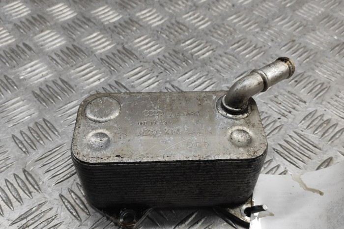 Răcitor de ulei VW GOLF V 1K1 2008 OEM: 06D117021C | 28817659