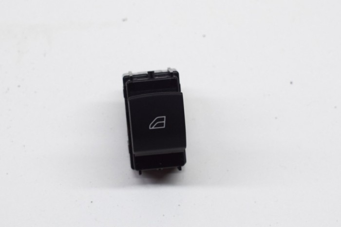 Buton geam ușă dreapta spate VOLVO XC40 536 2022 OEM: 31456060 17674515