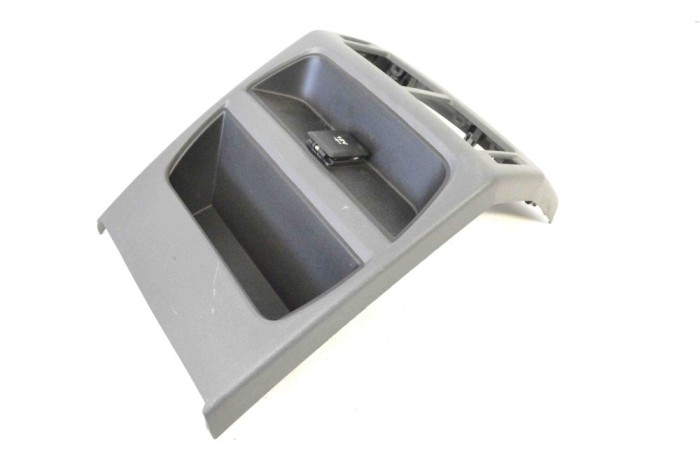 Ornament consola centrală JAGUAR E-PACE X540 2018 OEM: J9C3-04569-A 12170798