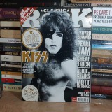 Cumpara ieftin MAGAZINE / REVISTA CLASSIC ROCK * NR. 137 / OCTOMBRIE , 2009 ( KISS ) , FARA CD*