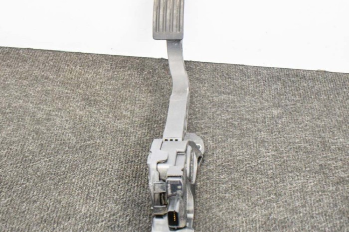 Pedala de accelerație VOLVO V40 Hatchback 2017 OEM: 6PV010368,31280598 10878630