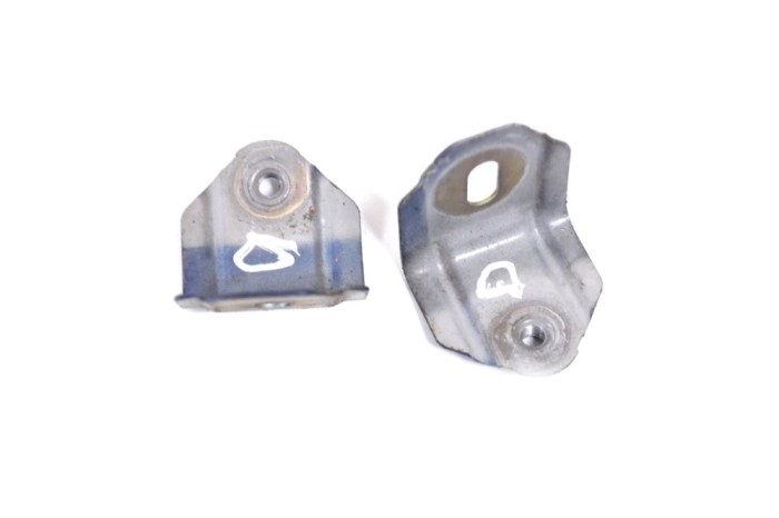 Suport aripa dreapta față MERCEDES-BENZ SL R230 2001 13595926