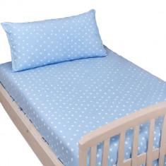 Set 2 piese lenjerie de pat pentru bebe din 100% bumbac de inalta calitate, format din fata de perna 30 x 40 si cearceaf 120 x 160, confortabil, model