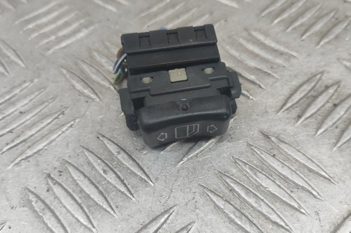 Buton geam ușă dreapta spate MERCEDES-BENZ E W124 1995 OEM: A1248209410 29841619