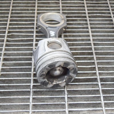 Piston MERCEDES-BENZ C W204 2010 OEM: A6510300020,A6510300917 10017645 foto