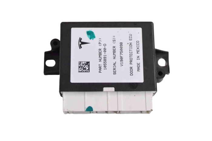 Modul de control ușă st&acirc;nga spate TESLA MODEL X 2017 OEM: 1055891-00-D 14895575