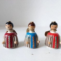 ** 3 figurine lemn ingeri decor Craciun, vintage Germania, 5 cm inaltime