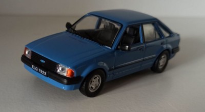 Macheta Ford Escort MK3 1984 - IST/DeAgostini 1/43 foto