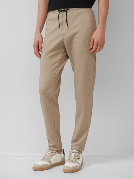s.Oliver Pantaloni The Jogger barbati, Phoenix, cu talie medie si croiala Regular Fit, Maro deschis, M
