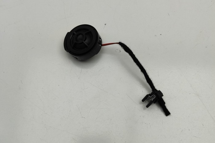 Difuzor ușă dreapta spate AUDI A8 D3 4E2, 4E8 2006 OEM: 8E0035399A 30277015