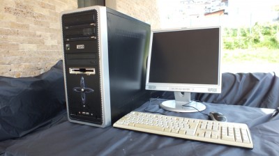 Sistem PC complet, AMD Sempron 2,2 Ghz, 2GB RAM, monitor Yakumo TFT 17. foto