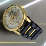 Cumpara ieftin Ceas casual barbatesc, curea din silicon, inchidere cu catarama, display analog, mecanism quartz