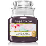 Yankee Candle Berry Mochi lum&acirc;nare parfumată 104 g