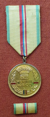 Medalia MERITUL AGRICOL cu bareta decoratie SUPERBA acordata in 1974 Ceausescu foto