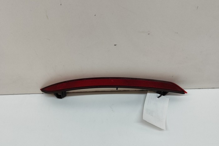 Reflector bara de protecție dreapta spate VOLVO XC90 II 2024 OEM: 31468557 31208360