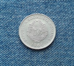 3a - 1 Leu 1966 Romania RSR foto