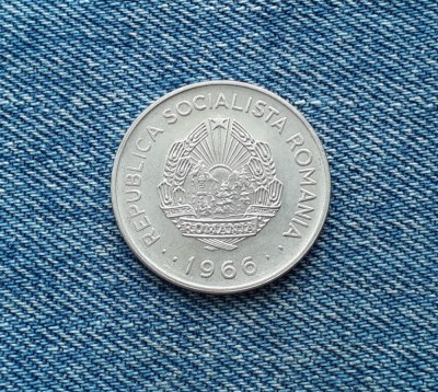 3a - 1 Leu 1966 Romania RSR foto