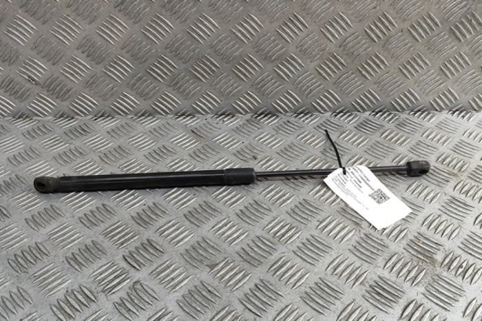 Amortizor capota st&acirc;nga față AUDI Q7 4L 2014 OEM: 4L0823359 | 30971545
