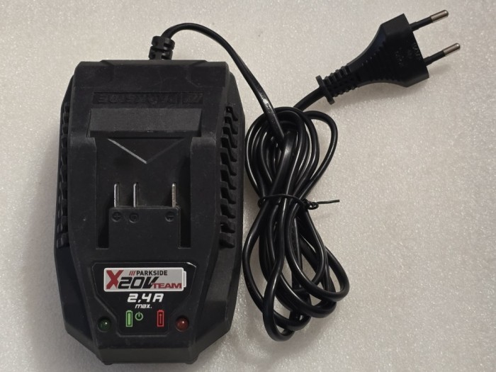 Incarcator Parkside seria X20V Team 21.2V - 2.4A, model: PLG 20 A4