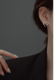 Cumpara ieftin Cercei din Argint 925 , Inima Minimalista cu Design Wrap