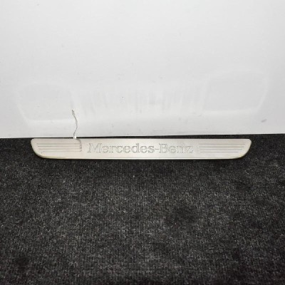 Ornament prag dreapta față MERCEDES-BENZ C T-Model S205 2016 OEM: A2056807003 2542740 foto