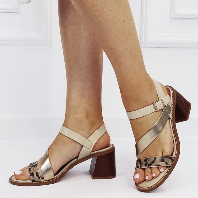 Sandale elegante bej cu toc masiv BSZ9382 M12